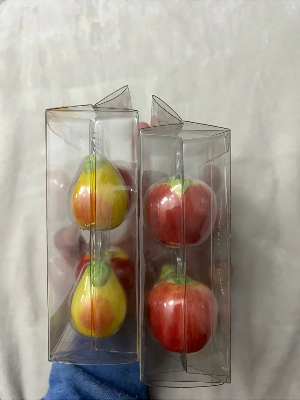 Party City Fruit Placecard Holders in Yellow & Red - 2 Packs
